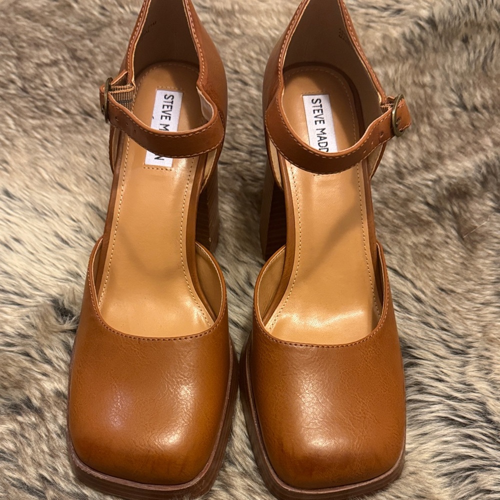 Steve Madden Women's Brown Leather Heels size 11